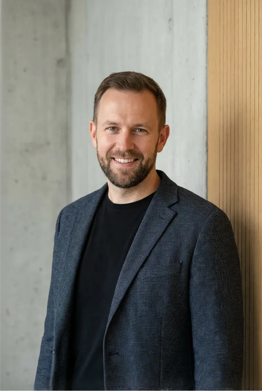Author Image 8
